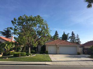 10317 Walnut Creek Ct, Bakersfield, CA 93311