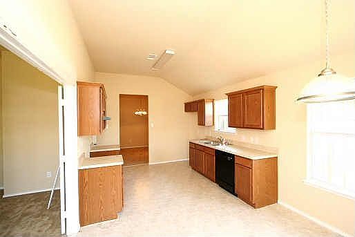 4th image of 1328 Rivera Dr
