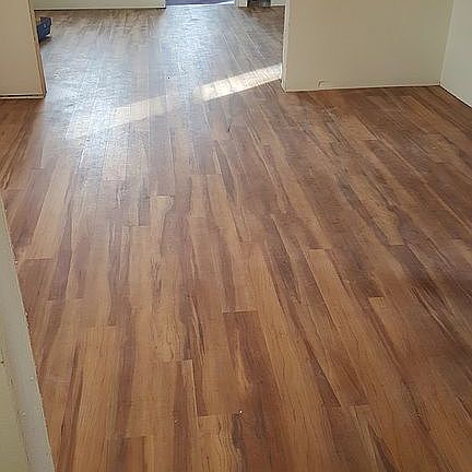 Flooring Main floor