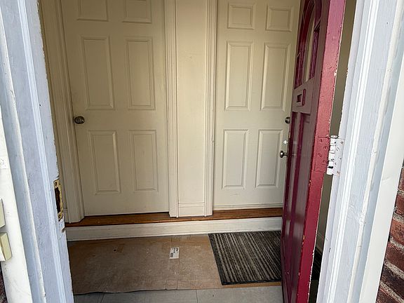 3rd image of 45 Webster St Unit 2