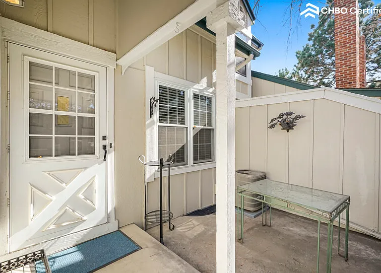 1016 S Fraser Way — Photo 4