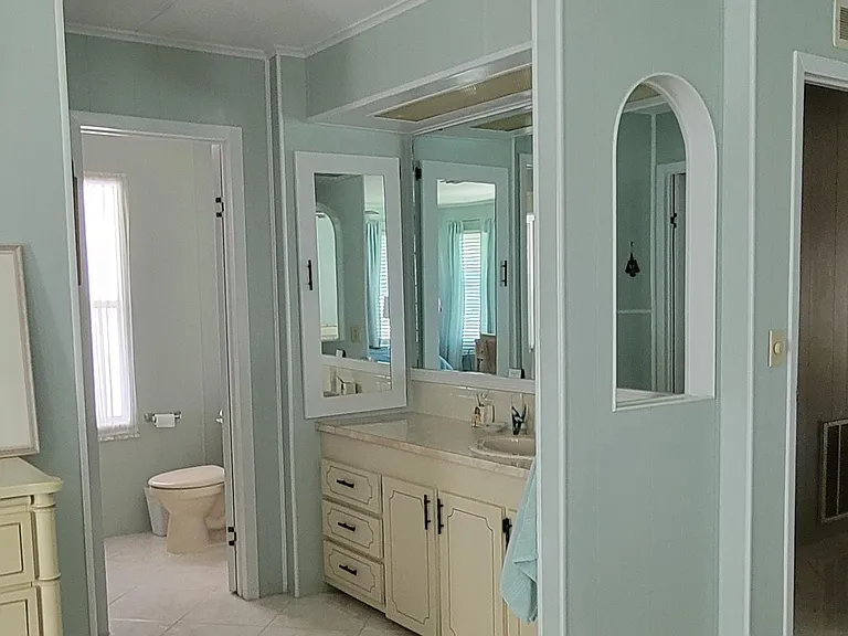 Primary ensuite bath