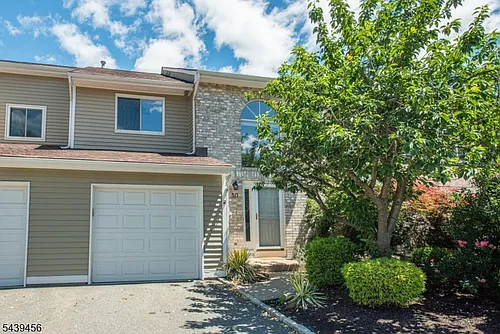 50 Castle Ridge Dr Photo 1 50 Castle Ridge Dr Photo 1