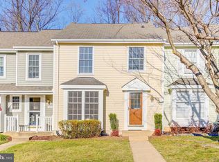 1554 Twisted Oak Dr, Reston, VA 20194