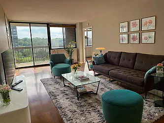 2 Bay Club Drive, #8V