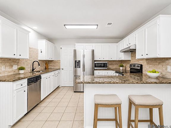 5th image of 12805 Ina Dr