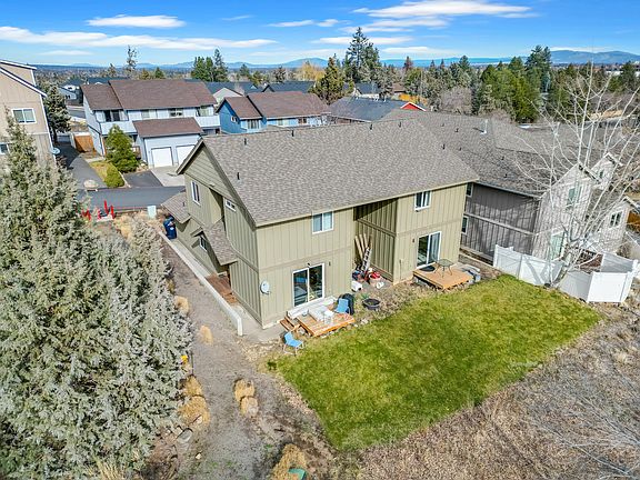 5th image of 1696 NE Lotus Dr