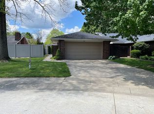 942 Shagbark Ct, Columbus, IN 47201