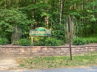 191 Creekside Manor Dr, Lehighton, PA 18235