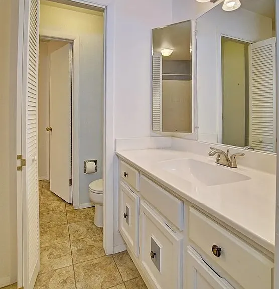 1155 Lakeside Dr #204 — Photo 5
