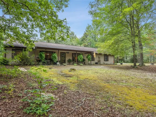 4784 Pampa Rd, Gloucester, VA 23061
