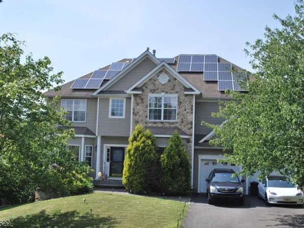 692 Skyline Dr, Jefferson Twp., NJ 07849