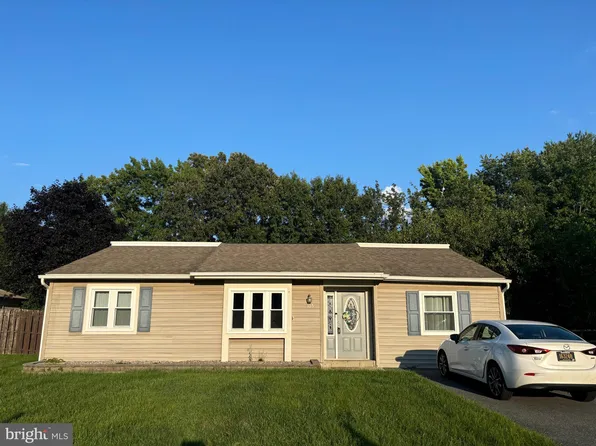 115 Piano Dr, Newark, DE 19713