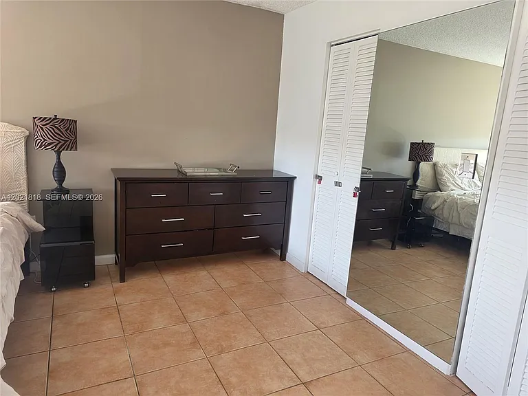 1881 Washington Ave #6H — Photo 14
