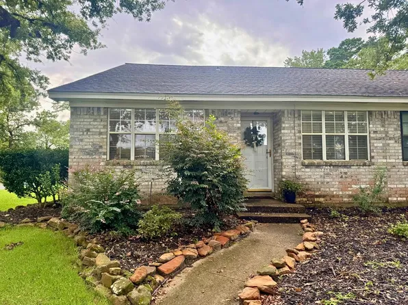4217 Ridgebrook Dr, Nacogdoches, TX 75965