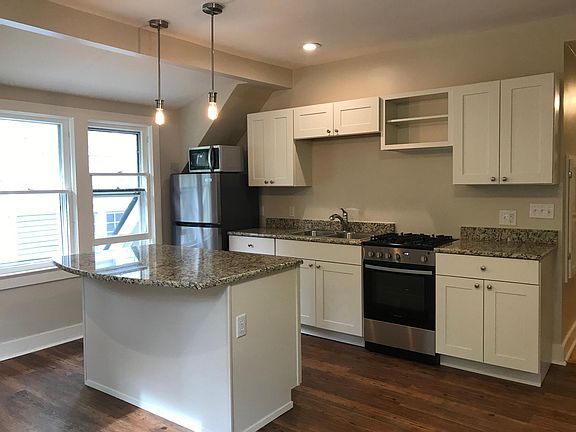 Bar top ready for stools!