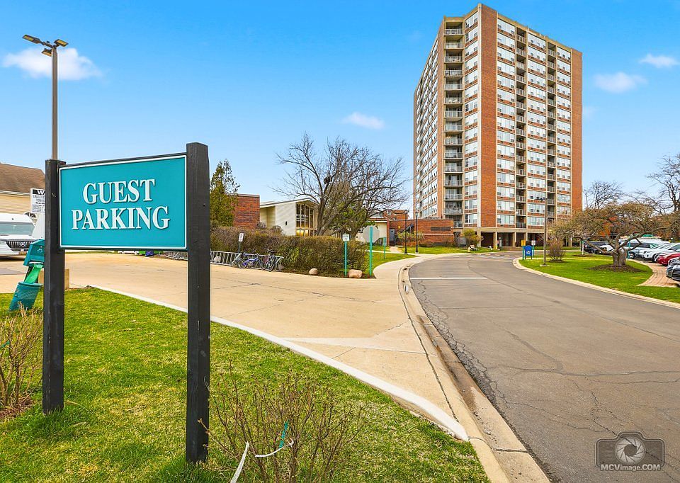 1st image of 3925 Triumvera Dr APT 10B