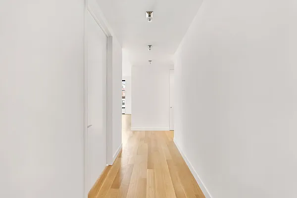 Rented by Compass | media 7