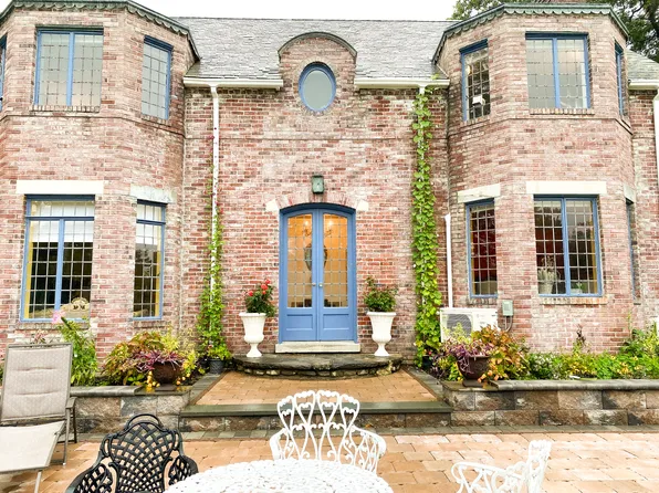 184 Dunderberg Rd, Central Valley, NY 10917