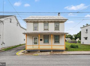 428 W Queen St, Annville, PA 17003
