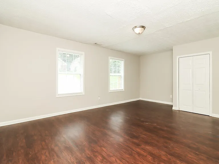 1799 Killarney Dr SW — Photo 15