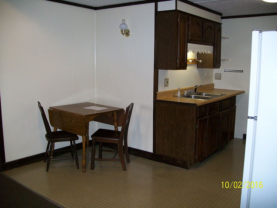 2nd image of 18 Fairview Ave APT 4A