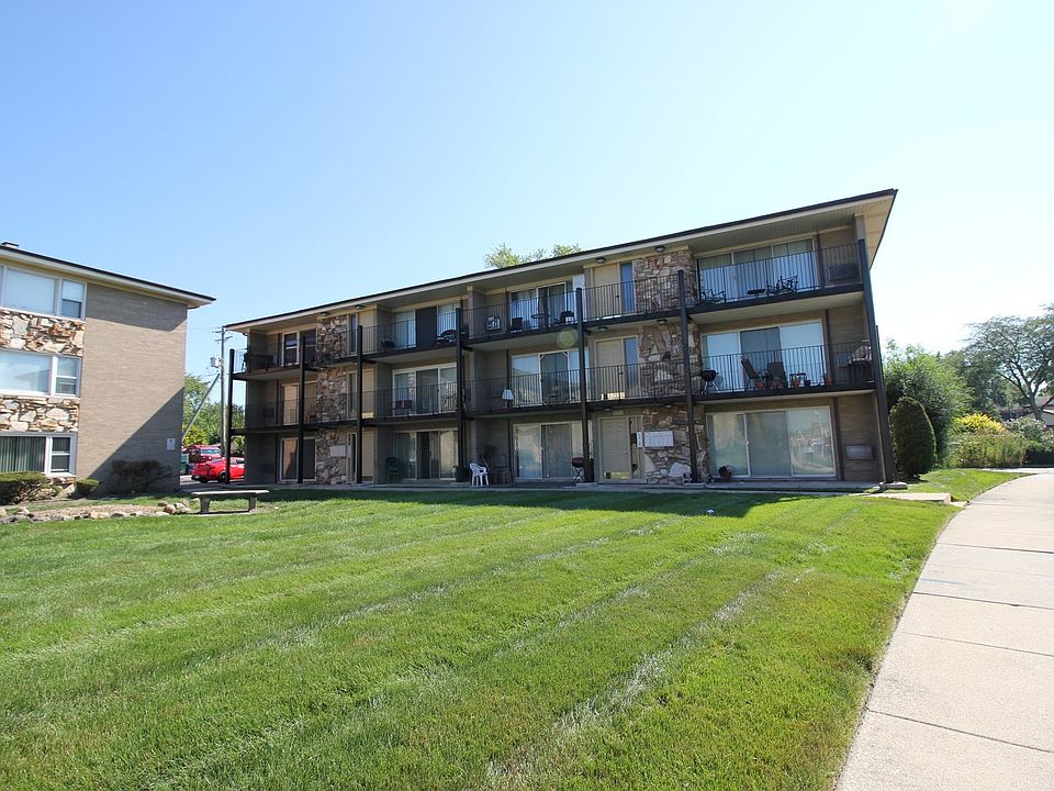 1st image of 3164 W Meadow Lane Dr #8
