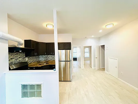 Rented by GROOME REALTY LLC | media 8