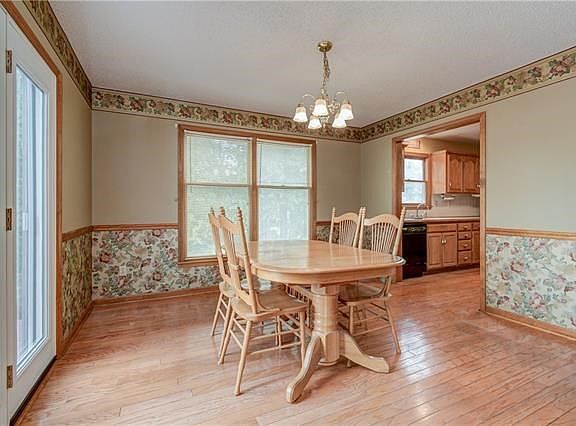 4th image of 5009 Pebble Ave