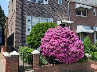 5214 72nd Pl, Maspeth, NY 11378