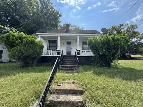406 Market St W, Fayetteville, TN 37334
