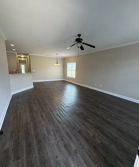 2221 Brookville Dr #B — Photo 2