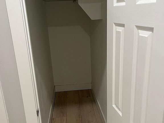Bedroom deep closet