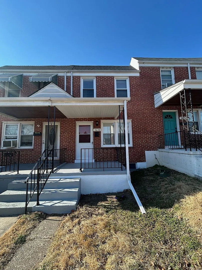 Baltimore - 2 bedrooms and 2.5 bath Available! — Photo 1