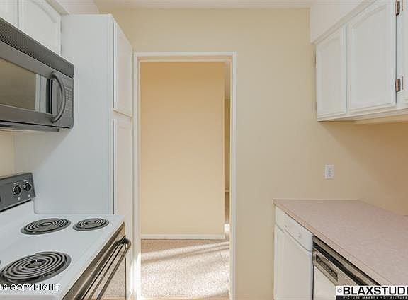 2nd image of 114 Hickory Dr