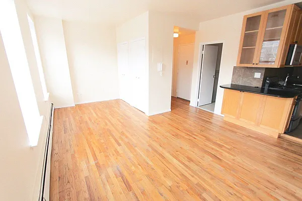 Rented by Metripol Corporation | media 13