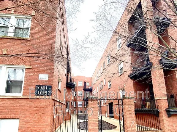 1057 W Dakin St #2, Chicago, IL 60613