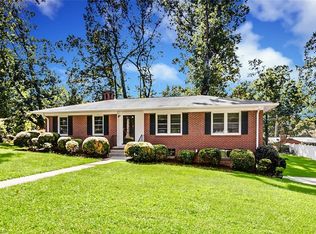 5 Woodcrest Dr, Lexington, NC 27295