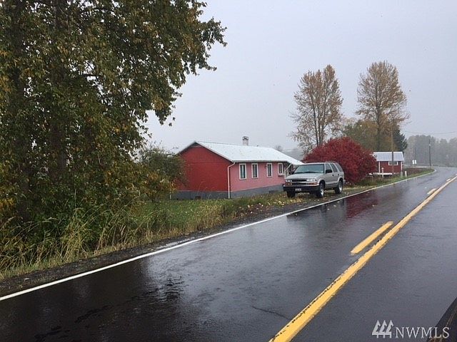 2nd image of 314 W Birnie Slough Rd