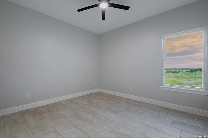 2263 Rio Sabinas Dr — Photo 4