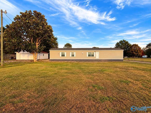 1484 County Road 183, Moulton, AL 35650