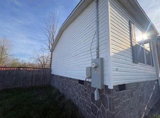 304 Peach Tree Cir, Wartburg, TN 37887