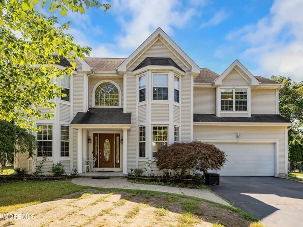 178 Woodleigh Place, Toms River, NJ 08755