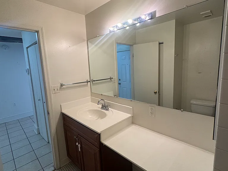 14 E Chase St #201 — Photo 7