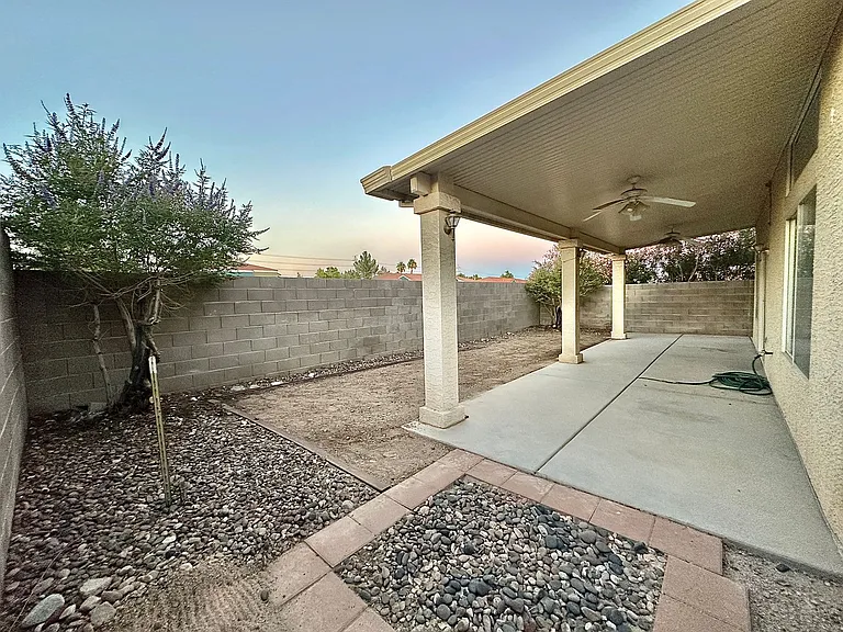 8346 Fame Ave — Photo 30
