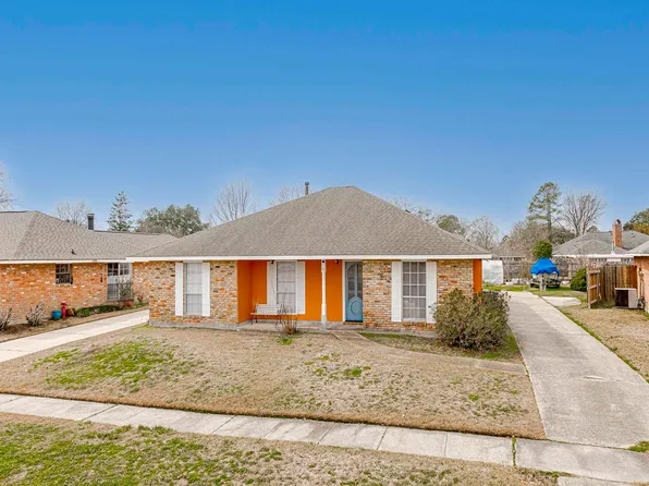 2222 Bernwood Dr, Baton Rouge, LA 70816
