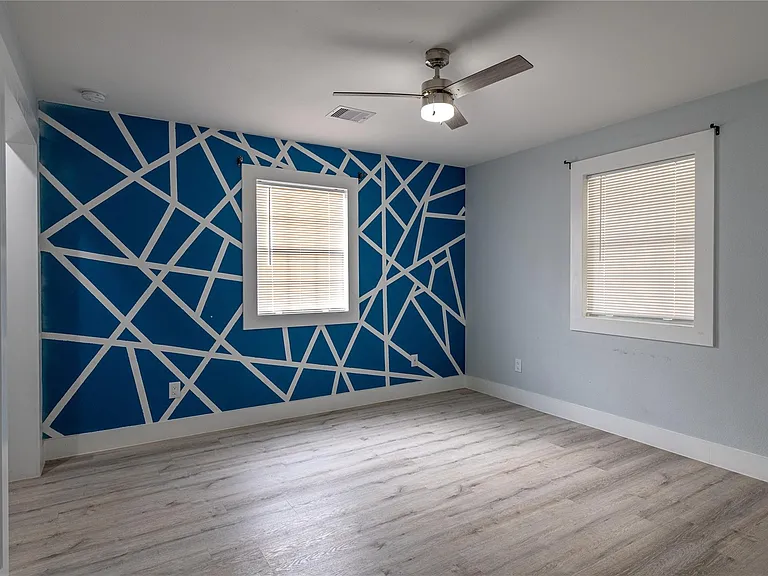 7610 Harlem St — Photo 15