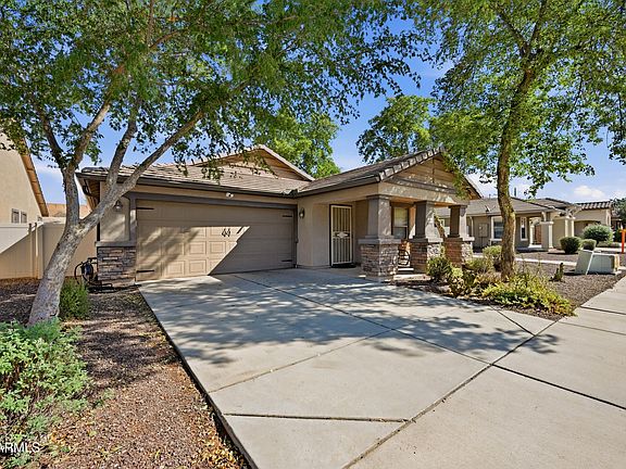 2nd image of 3924 E KENT Avenue