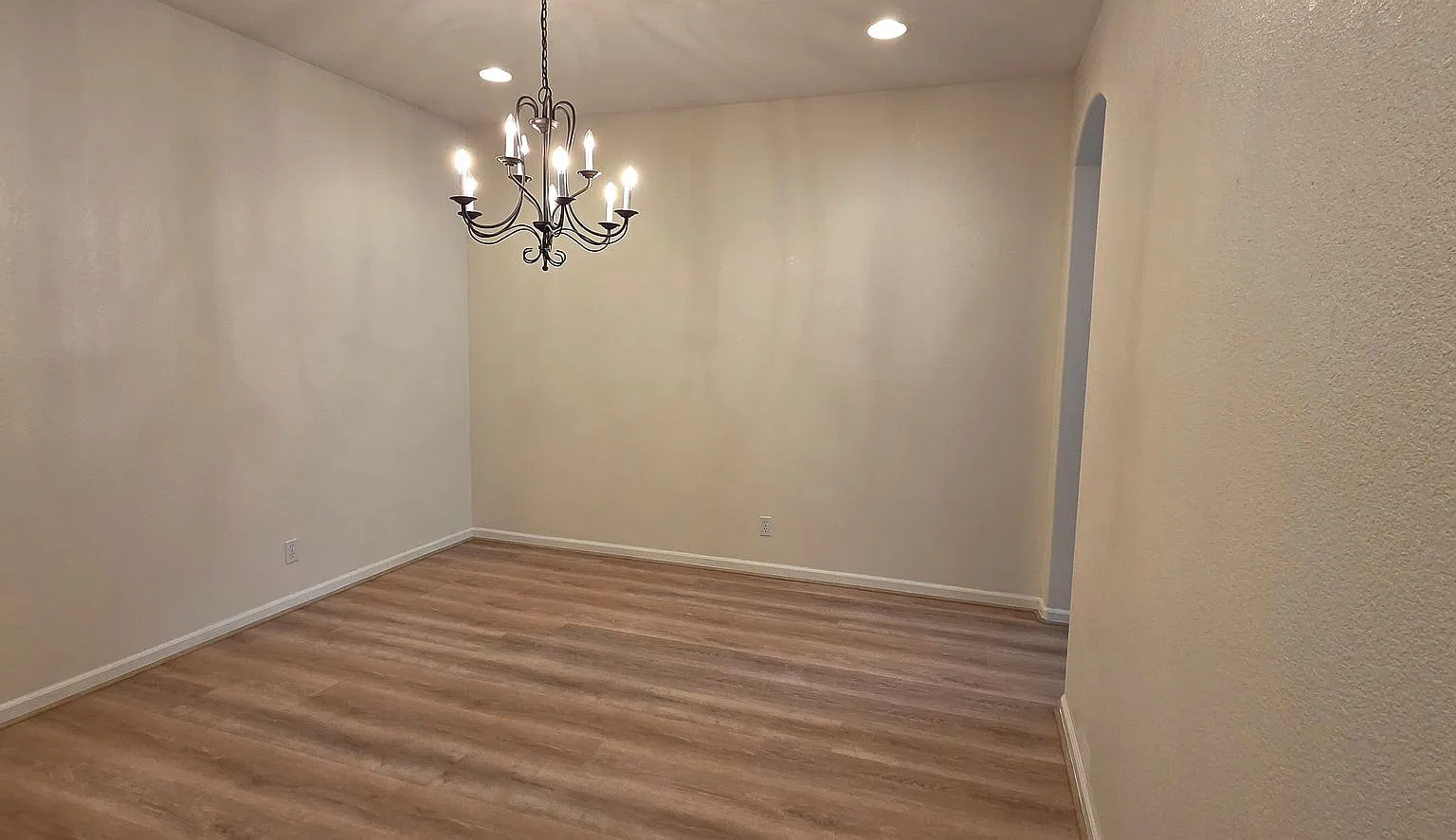 4-Bedroom Home in Seaside Highlands — Photo 3