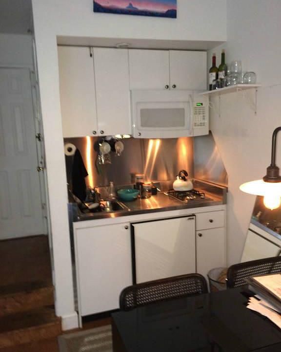 2nd image of 100 E 31st St APT 1B